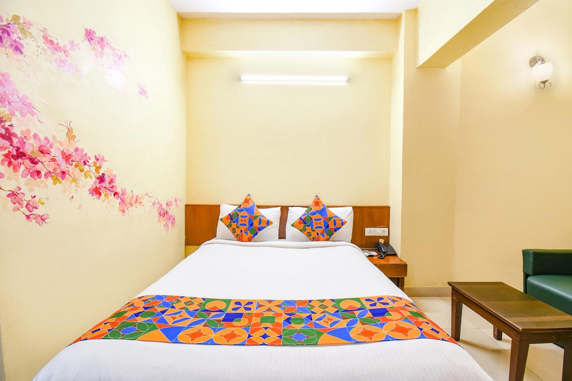 Fabhotel Prime Yash Residency - Nr Lonavala Railway Station Exterior foto