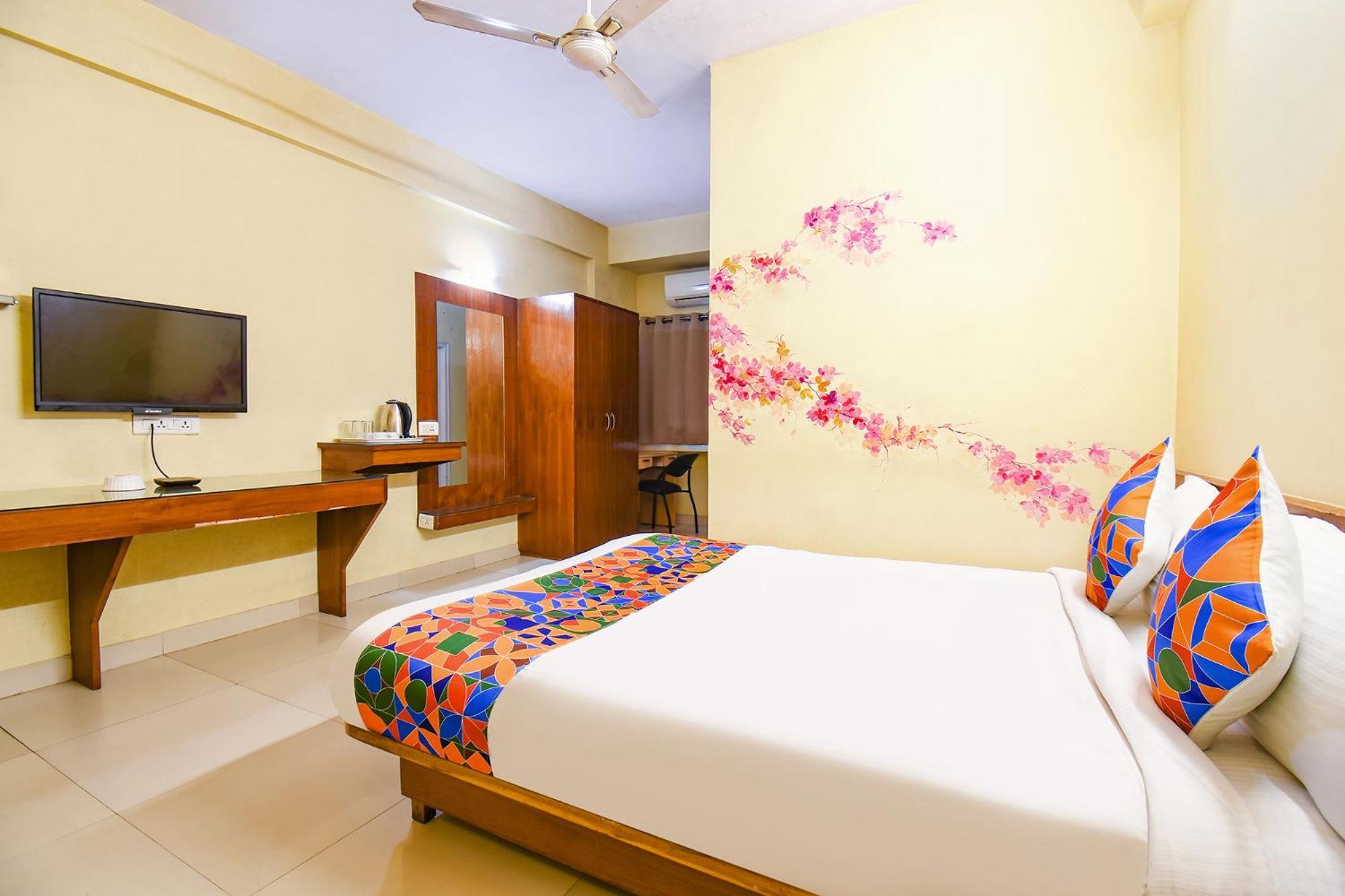 Fabhotel Prime Yash Residency - Nr Lonavala Railway Station Exterior foto